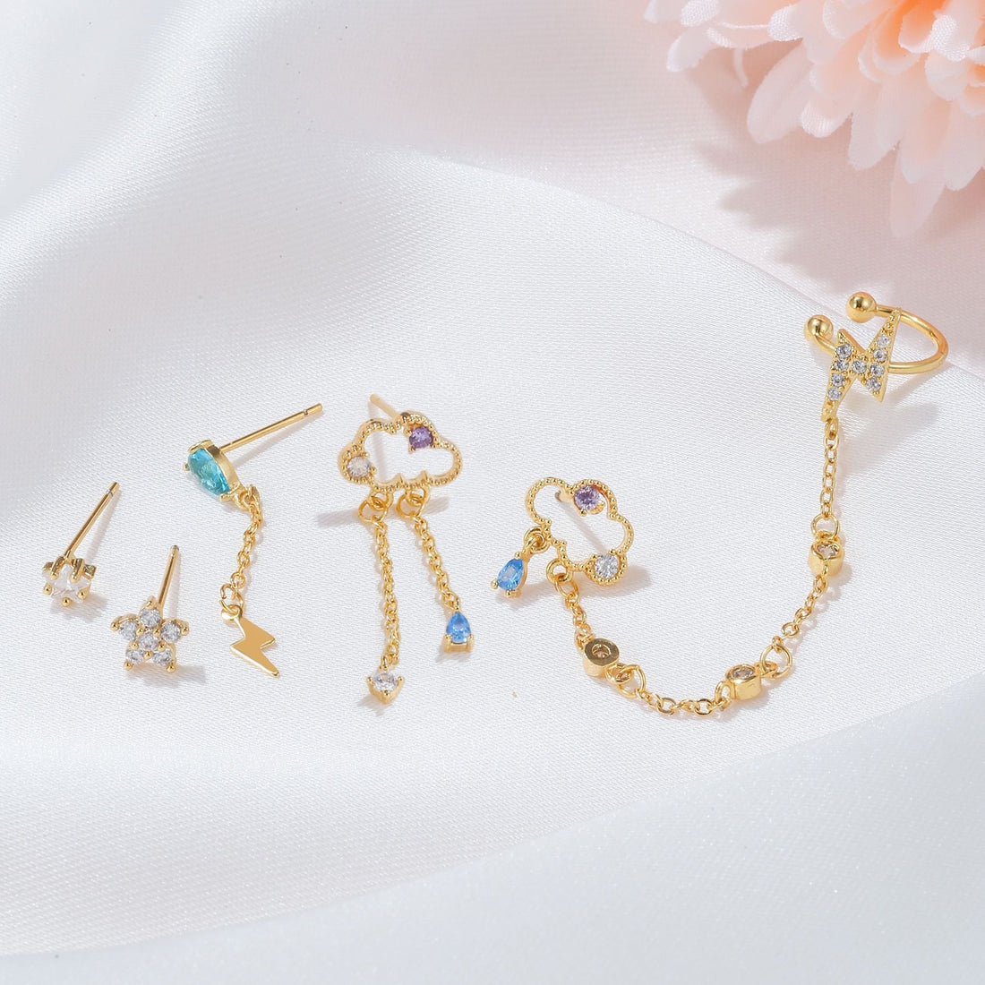 Elegant Tassel Earrings with Sparkling Spot Drill Detail