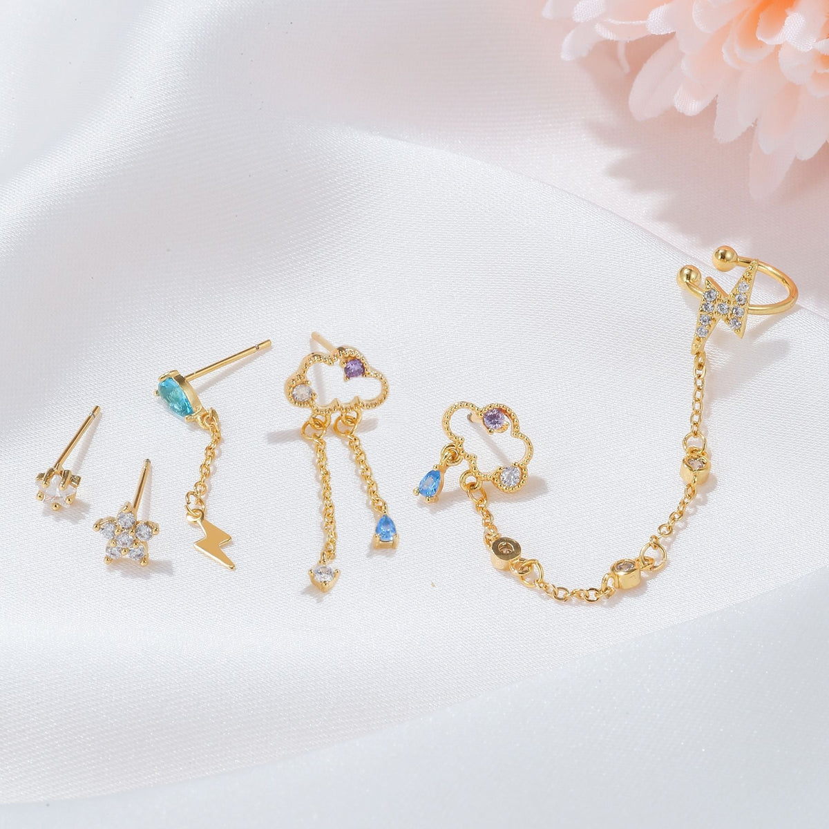 Elegant Tassel Earrings with Sparkling Spot Drill Detail